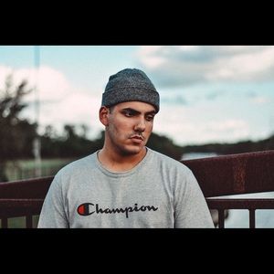 Meet your Posher, Tyler